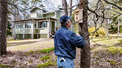 2023 05 05 Pönttöjen asennus Rauhaniemeen 1